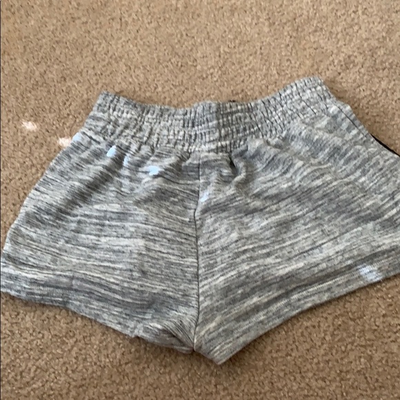 Shorts - Picture 2 of 3